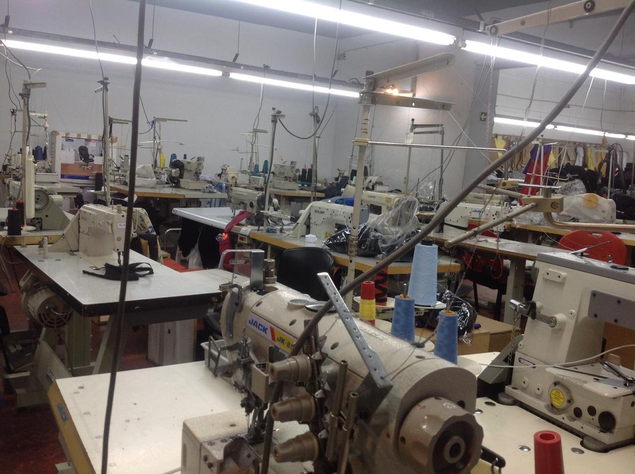 Vista general del taller de costura TYCOONTEX